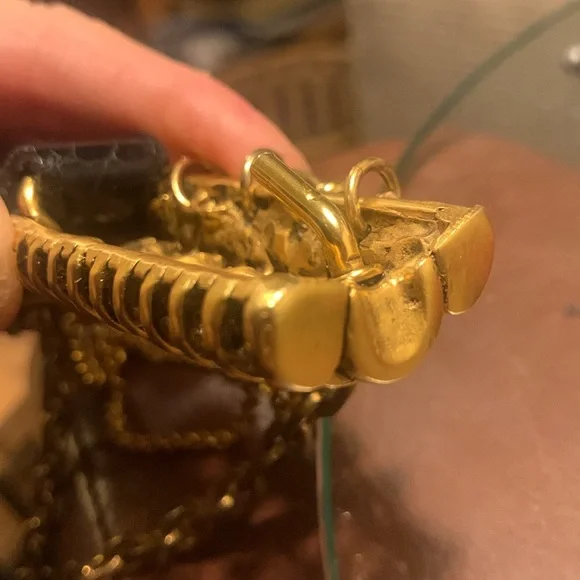 RARE 80’s FAHRENHEIT NEW YORK CONNIE BATES GOLD CHAINS AND CROC BELT - Picture 5 of 15